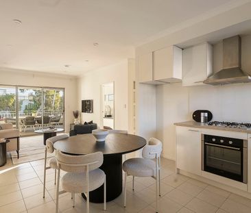 BOUTIQUE LIVING IN THE HEART OF MORLEY - Photo 6