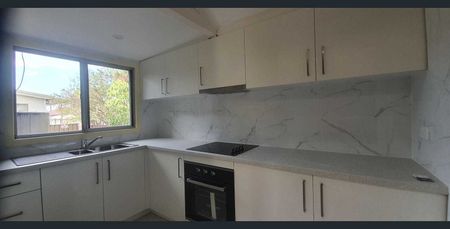 Affordable Three Bedroom Home! - Photo 4