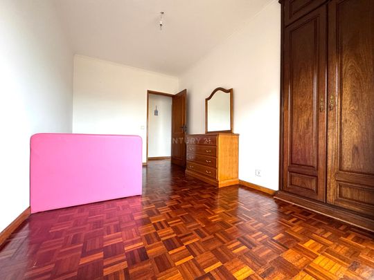 Apartamento com dois quartos, varanda e lugar de garagem em Aver-o-Mar, Póvoa de Varzim, Porto - Photo 1