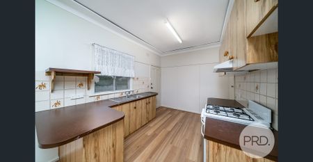 193 Lake Albert Road, KOORINGAL NSW 2650 - Photo 5