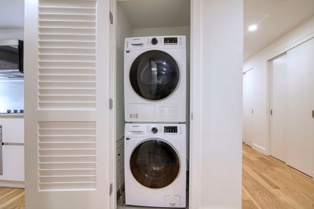 3460 Peel Street - Photo 4