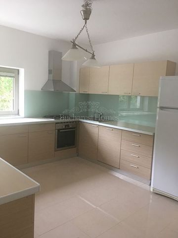 Four Bedroom House Near Lake in Baneasa - Photo 5