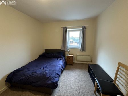 2 bedroom flat to rent - Photo 2