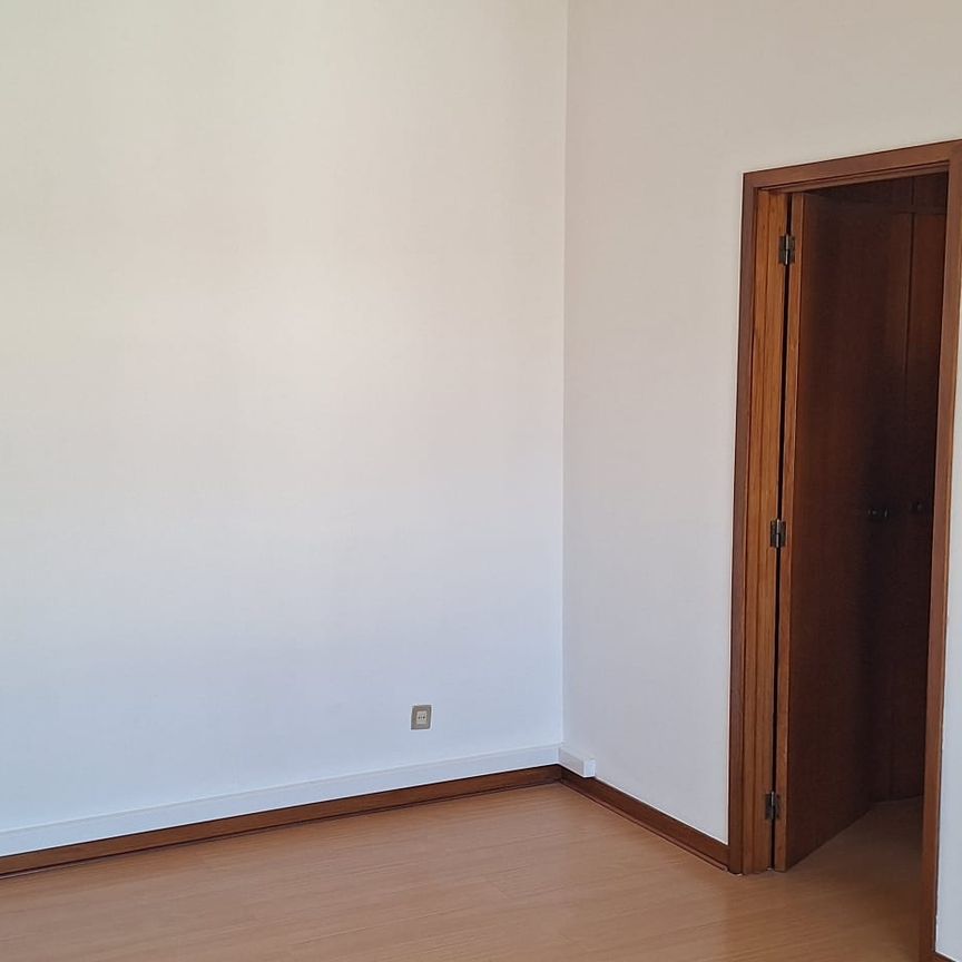 Apartamento T1 em Sto António dos Olivais - Photo 1