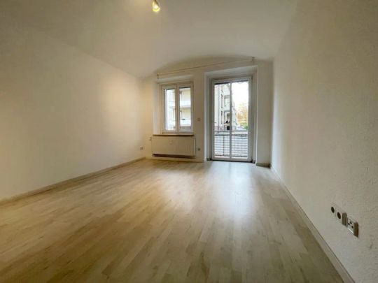 *** Schicke 2-Raum-Wohnung in einer unter Denkmalschutz stehenden Wohnanlage *** - Foto 1