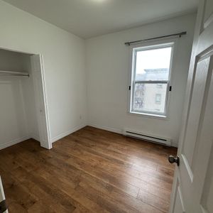 41/2 Centre-ville - Photo 2