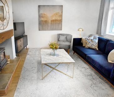 Francis Gardens - Photo 2