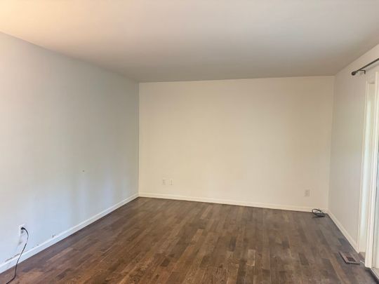 Spacious Upper Home - Photo 1