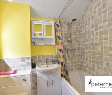 2 bedroom semi-detached house to rent - Photo 4