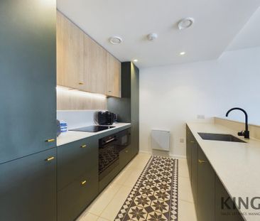 2 bedroom maisonette to rent - Photo 4