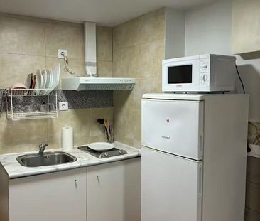 Travessera de Collblanc, L'Hospitalet de Llobregat, Catalonia 08904 - Photo 6