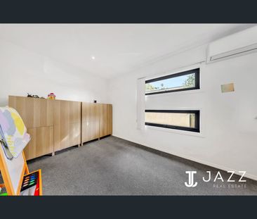 2/6-8 Friar Park Place, Point Cook, Vic 3030 - Photo 5