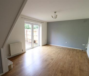 2 bedroom terraced house to rent - Photo 4