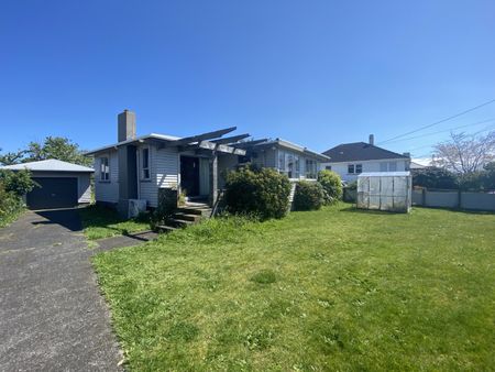 6 Buchannan Place, Hawera - Photo 2