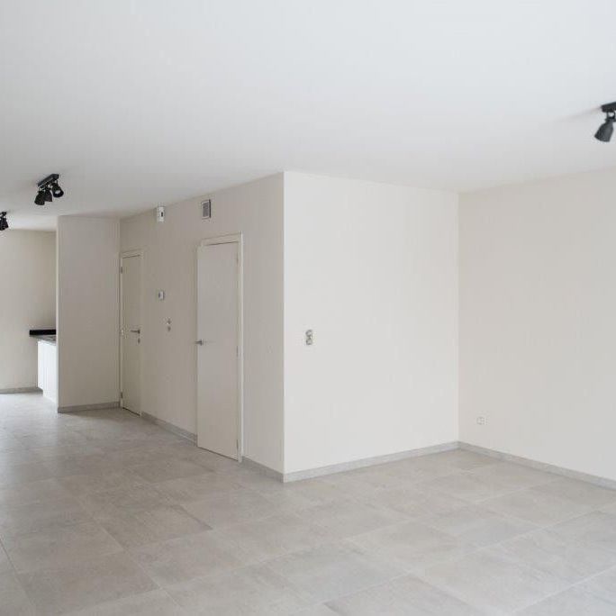 Huis te huur in Hasselt voor € 1.375 met 3 slaapkamers - Photo 1