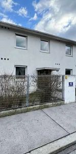 ERSTBEZUG! PROVISIONSFREI! GERÄUMIGE WOHNUNG IN BESTER LAGE (2 BADEZIMMER, 2 WC, 3 ABSTELLRÄUME, 3 BALKONE) - Photo 1