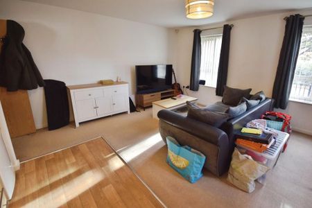 1 bedroom ground floor flat to rent - Photo 5