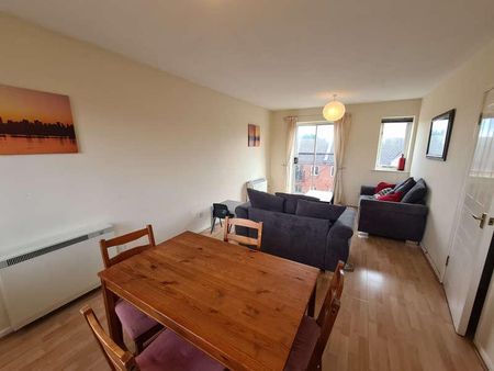 Stretford Road, Hulme, Manchester, M15 - Photo 4