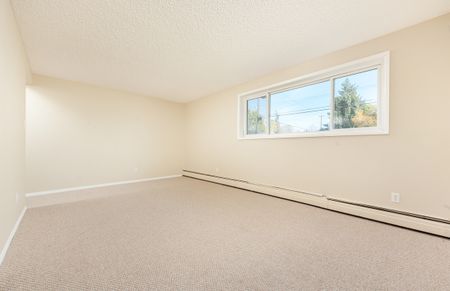 Fernwood Apartments - Photo 4