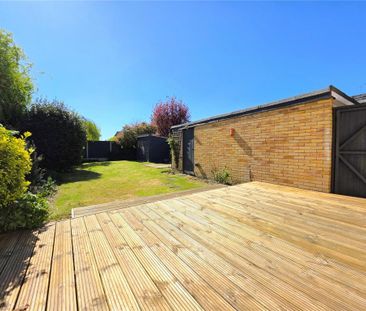 3 bedroom semi-detached house to rent - Photo 2