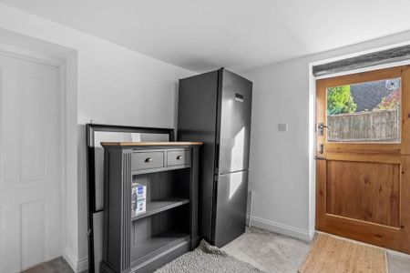 3 bedroom cottage to rent - Photo 2