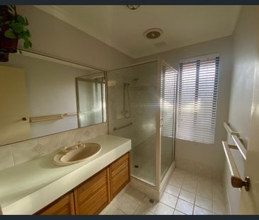 Everything at your doorstep! - Photo 5