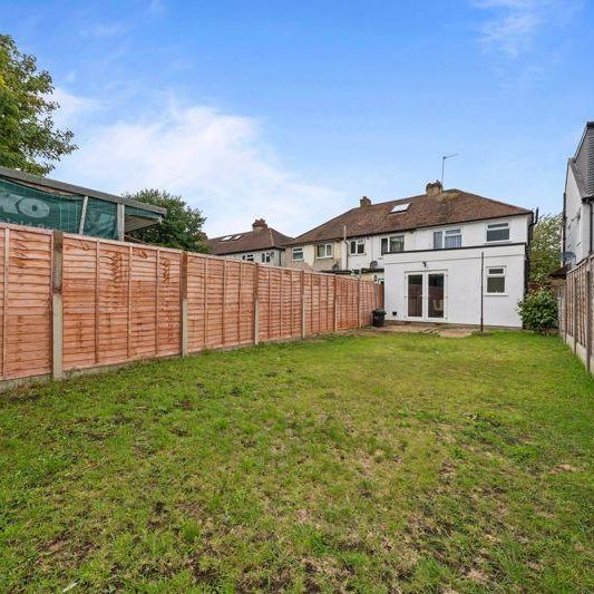 3 bedroom semi-detached house to rent - Photo 1