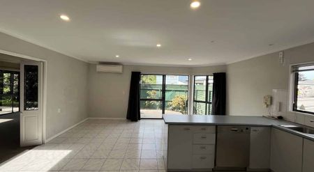 Hidden Away - Photo 4