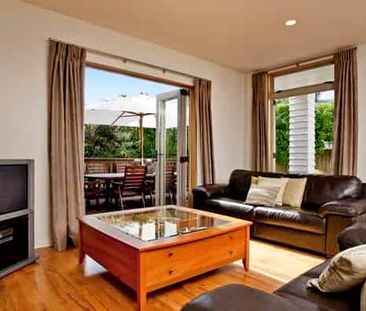 4 bedroom home - Photo 2