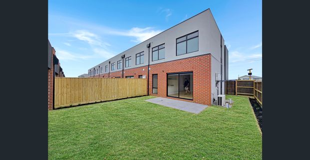 Brand New! - Photo 1