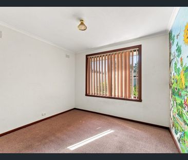 It's Address: Room to Relax, Space to Entertain - Photo 5