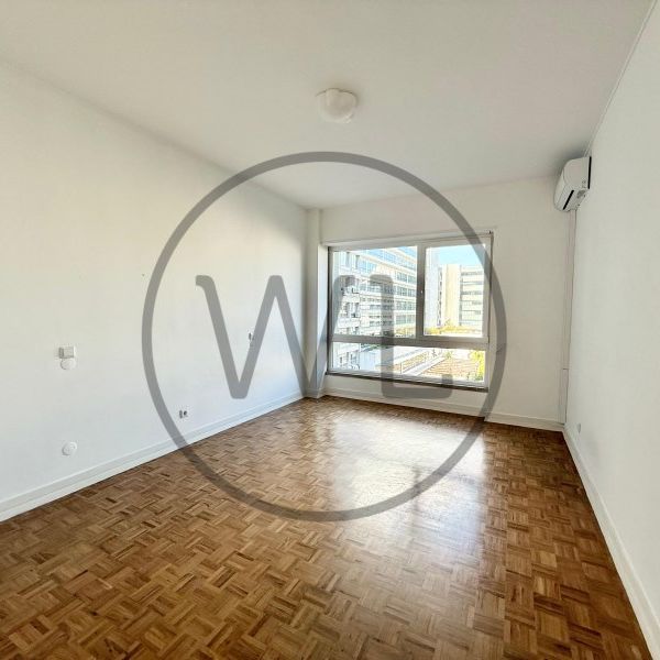 Apartamento T4 em Lisboa - Photo 1