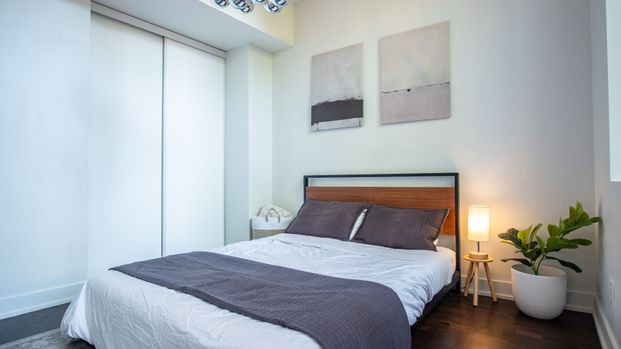 For Lease - 152 Annette Street Unit# 201, Toronto, Ontario - Photo 1