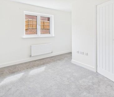 2 bedroom terraced house to rent - Photo 3