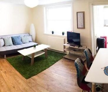 1 bedroom in a house share to rent - Photo 5