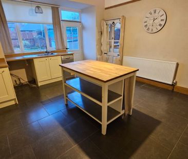 2 bed Terraced - To Let - Photo 4