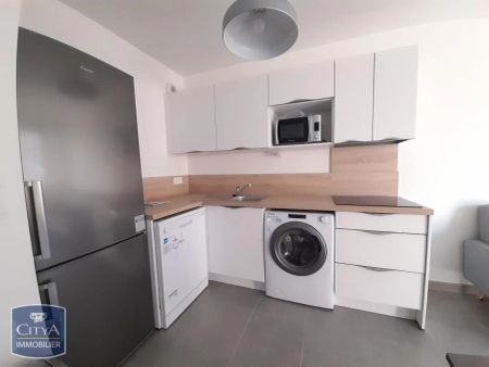 Appartement à louer 2 pièces 43m² - Photo 2