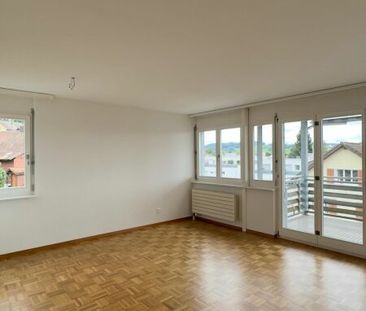 Sonnige 3.5-Zimmer-Wohnung mit moderner Ausstattung und Balkon - Photo 5