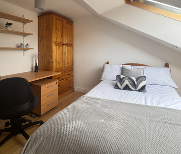 2 BEDROOMS, 15 WILLOWBANK MEWS FLAT 6 – STUDENT ACCOMMODATION COVENTRY - Photo 3 | Rentumo