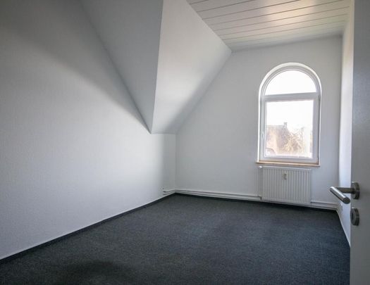 Vier-Zimmer-Dachgeschosswohnung in ländlicher Umgebung - Photo 1