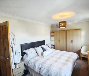 2 bedroom semi-detached house to rent - Photo 3