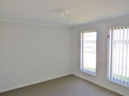 3 Bedroom Family Home - Photo 2