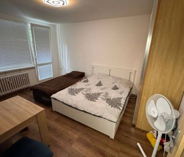 Pronájem bytu 1+1 • 35 m² bez realitkyVarnsdorfská, Praha - Střížkov - Photo 4