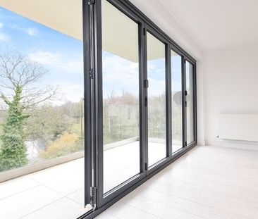 Property To Let in Vale Of Health, Hampstead, NW3 | TK International - Photo 1