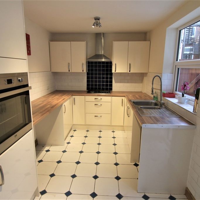 2 Bedroom End Terraced House, Chester - Photo 1