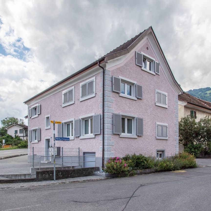 Einfache 2.5-Zi. Altbauwohnung in Trübbach - Photo 1