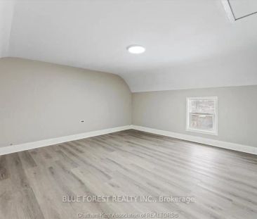 Property For Lease | X9244716 - Photo 2