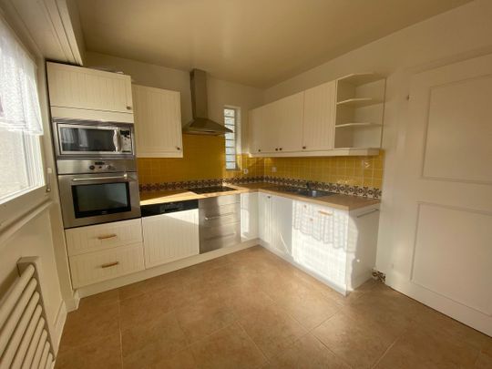 Charming house with garden! - Photo 1