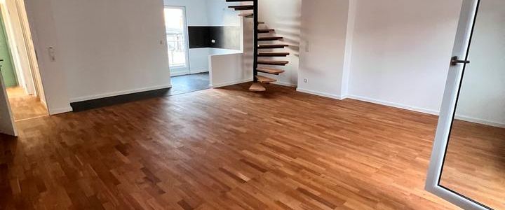 Penthouse Wohnung in ruhiger Nebenstraße in der Innenstadt - Foto 1