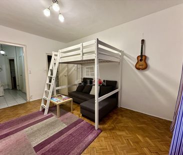 Kiadó átlagos állapotú lakás - Budapest VI. kerület - Fotó 3